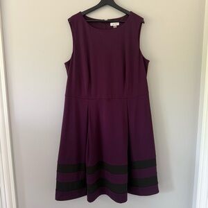Calvin Klein Elegant Purple and Black Sleeveless Dress